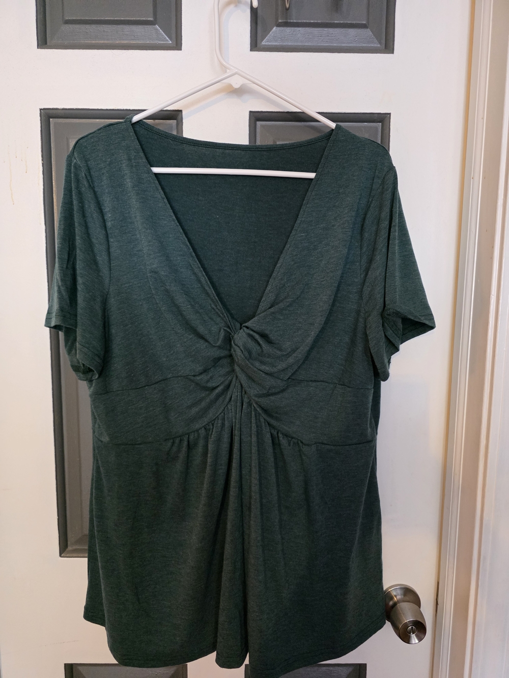 SHEIN Curve Green Twist-Front V-Neck Top